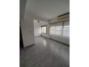 4 AMB. SOBRE AV INDEPENDENCIA AL 3000(USO RESIDENCIAL O PROFESIONAL)