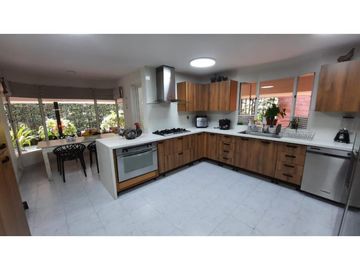 Venta Casa Poblado Padre Marianito P1 C6732234