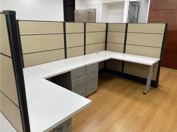 T Oficina en arriendo en Centro Empresarial Santa Bárbara, Bogotá D.C.