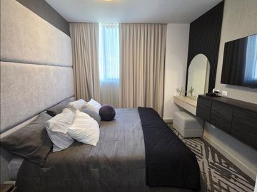Depa en VENTA de 2 habitaciones — Tres Puertas, Puerta del Sol con vistas espectaculares
