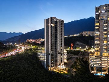 Depa en VENTA de 2 habitaciones — Tres Puertas, Puerta del Sol con vistas espectaculares