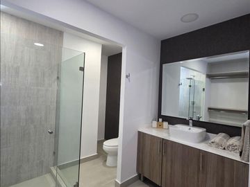 Depa en VENTA de 2 habitaciones — Tres Puertas, Puerta del Sol con vistas espectaculares