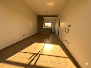 VENTA DEPTO. 3 AMB CON BALCON. BERAZATEGUI CENTRO
