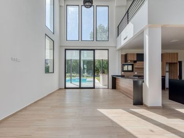 VENTA CASA BARRIO PRIVADO PRADOS DEL OESTE
