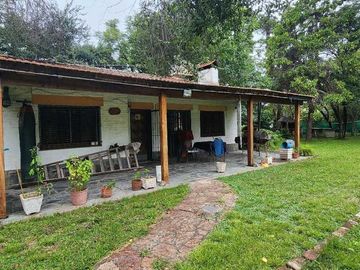 Quinta de 3.650 m2 zona residencial Moreno