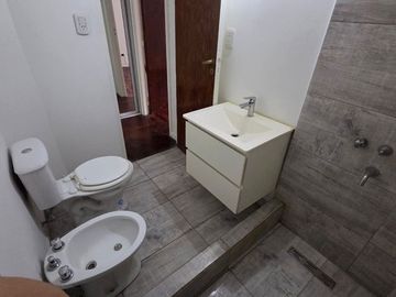 VENTA DEPARTAMENTO 2 AMBIENTES FLORES