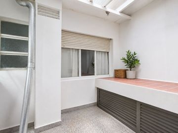 PALERMO. DEPARTAMENTO 3 AMBIENTES CON PATIO.
