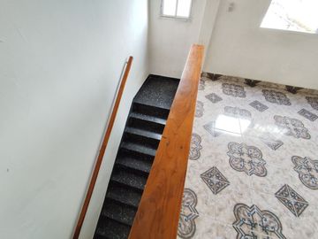 PH VENTA MATADEROS TERRAZA PROPIA x ESCALERA
