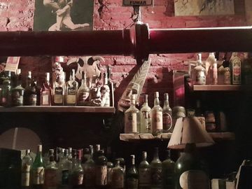 VENTA LOCAL AV CORRIENTES Y RIOBAMBA - BAR