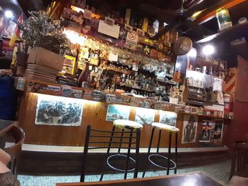 VENTA LOCAL AV CORRIENTES Y RIOBAMBA - BAR