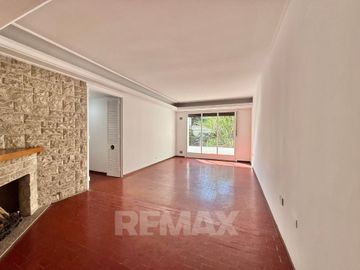 Venta Depto de Categoría 8 Amb. PLAZA MISERICORDIA
