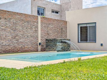 Venta casa a estrenar Pueblo esther