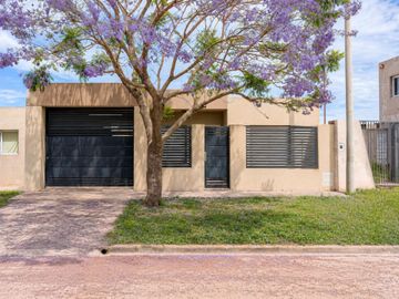 Venta casa a estrenar Pueblo esther