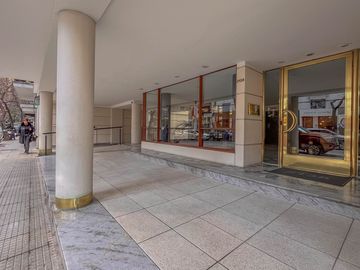 VENTA Semipiso 4 amb al frente c/cochera. BELGRANO