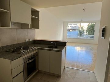 Venta con Renta Monoambiente divisible .Apto Prof
