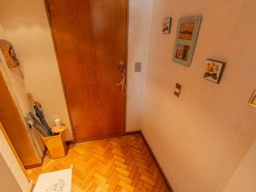 VENTA 4 AMB + COCHERA. PISO ALTO. CAÑITAS