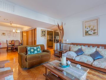 VENTA 4 AMB + COCHERA. PISO ALTO. CAÑITAS