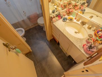 VENTA 4 AMB + COCHERA. PISO ALTO. CAÑITAS