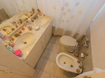 VENTA 4 AMB + COCHERA. PISO ALTO. CAÑITAS