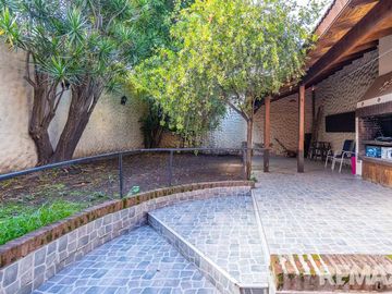 VENTA PH 3 AMBIENTES PARQUE AVELLANEDA PATIO TERRA