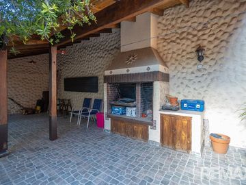 VENTA PH 3 AMBIENTES PARQUE AVELLANEDA PATIO TERRA