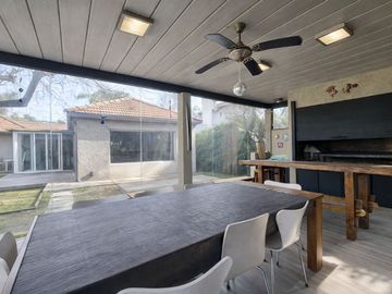 Casa Venta Club de Campo Aranzazu Pileta Seguridad