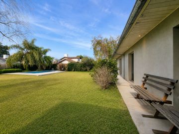 Casa Venta Club de Campo Aranzazu Pileta Seguridad