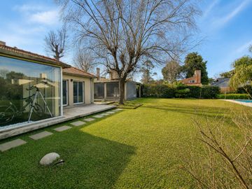 Casa Venta Club de Campo Aranzazu Pileta Seguridad