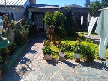 Casa 3 Ambientes con Jardín, Cochera y Parrilla