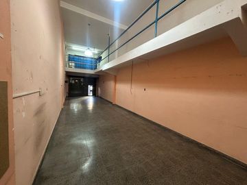 VENTA LOCAL SAN CRISTOBAL