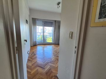 VENTA DEPTO 2 AMB. BALVANERA CON 2 COCHERAS A/CRED