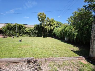CASA 3 DORMITORIOS + PILETA B°GRANJA DE FUNES