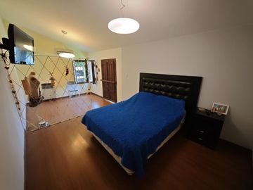 CASA 3 DORMITORIOS + PILETA B°GRANJA DE FUNES