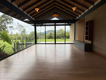 HERMOSA CASA EN VENTA EN MONTE SERENO