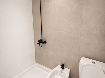 Venta departamento monoambiente muy luminoso piso alto nuevo a estrenar.