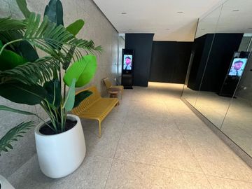 Venta departamento 2 ambientes con patio nuevo a estrenar Barrio Norte.