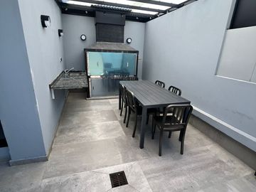 Venta departamento 2 ambientes con patio nuevo a estrenar Barrio Norte.