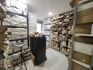 Oficina en venta de 4 hab. en El lago, Bogotá