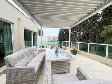 Espacioso y luminoso Penthouse con vista al Club de Golf