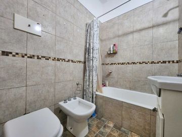 PH 3 Ambientes en Venta en Versalles con Terraza