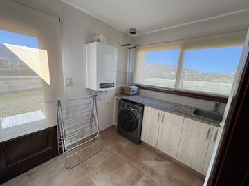 ALQUILER CASA B° PRIVADO CLUB CAMPO ROCA