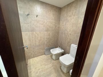 ALQUILER CASA B° PRIVADO CLUB CAMPO ROCA