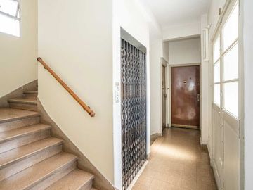 Venta  departamento  2 Amb  Balvanera Apto Credito