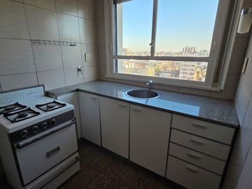 OPORTUNIDAD VENTA DEPTO 2 AMBIENTES BALCONES LUZ