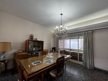 Vta casa 3 amb .dep cochera, jardin, trrza y blcon