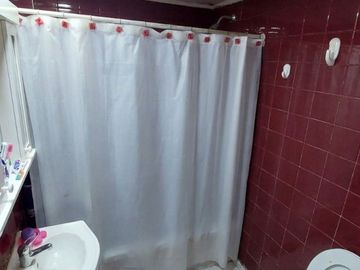 VENTA DEPARTAMENTO 3 AMB - CON BALCON  EN FLORES