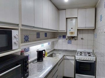 VENTA DEPARTAMENTO 3 AMB - CON BALCON  EN FLORES
