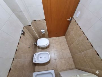 MONOAMBIENTE CON BALCÓN Y COCHERA EN MATADEROS