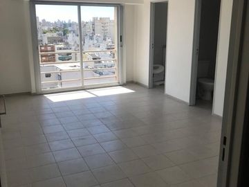 Venta dpto 1 amb. frente - Caballito