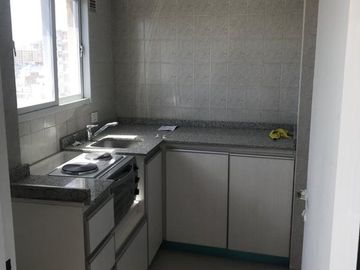 Venta dpto 1 amb. frente - Caballito